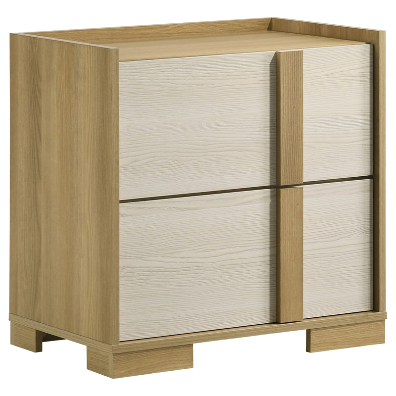 Hyland 4 & 5 Piece Bedroom Set E.King & Queen - My Sweet Home Furniture (Queens, NY)
