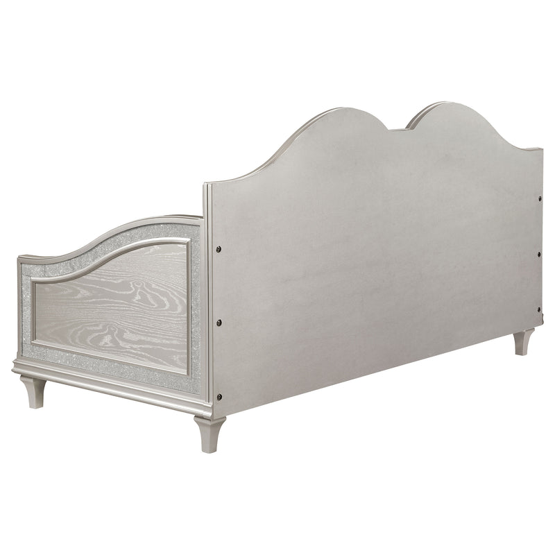 Evangeline Daybed