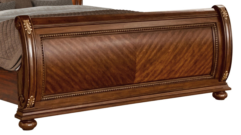 Viviana Traditional Style King Bed in Caramel finish Wood