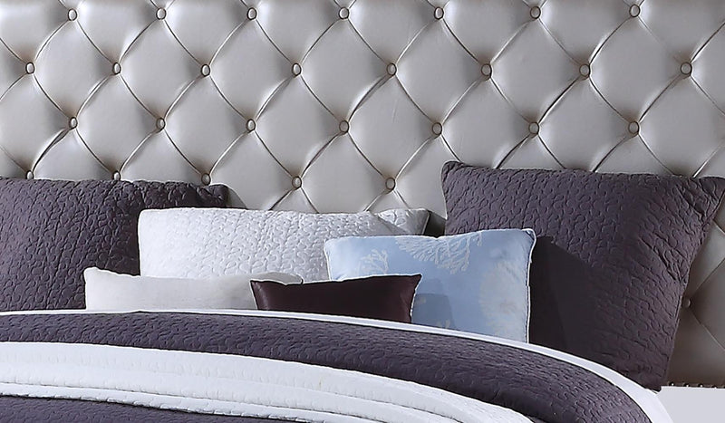 Gloria Contemporary Style Queen Bed in White finish Wood - My Sweet Home Furniture (Queens, NY)