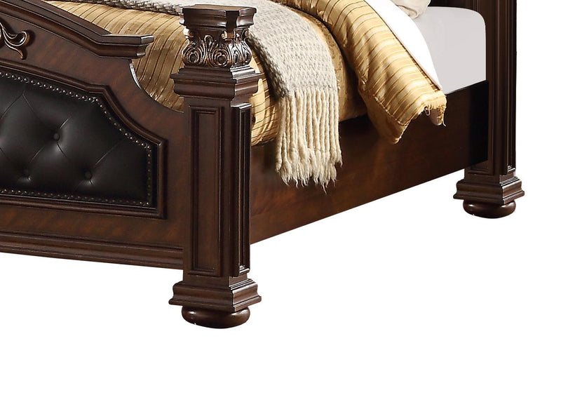 Aspen Traditional Style Queen Bed in Cherry finish Wood