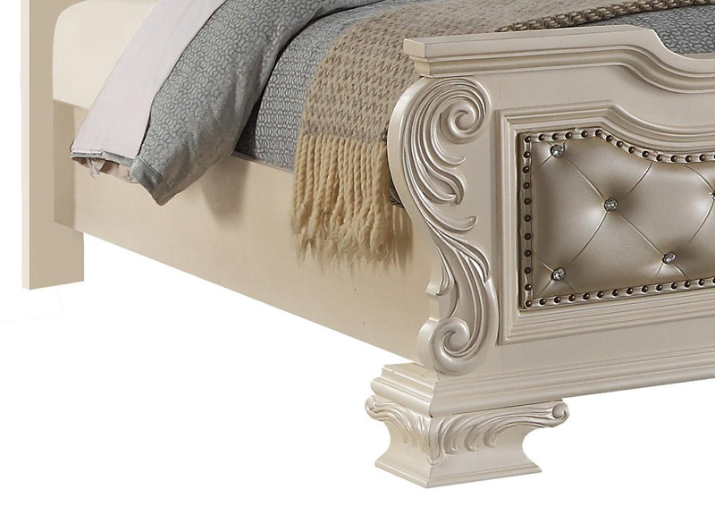 Victoria Traditional Style Queen Bed in Off-White finish Wood - My Sweet Home Furniture (Queens, NY)