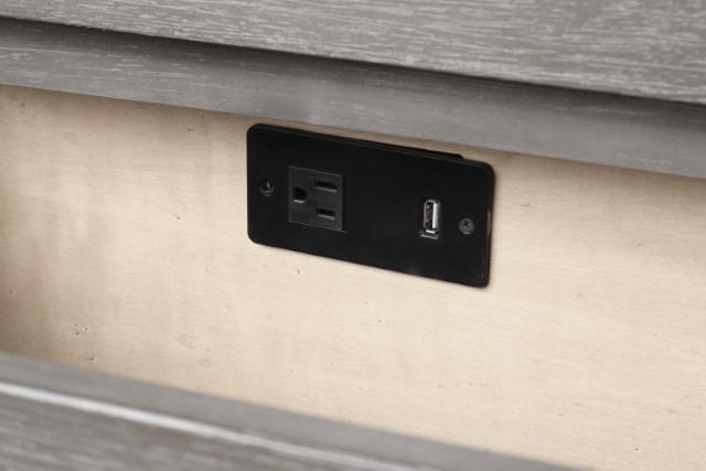 Crowthorne Nightstand - My Sweet Home Furniture (Queens, NY)