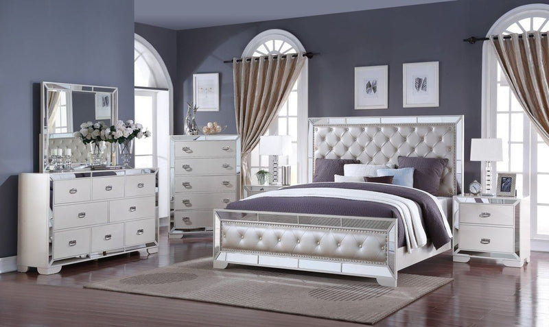 Cosmos Gloria Chest in Pearl